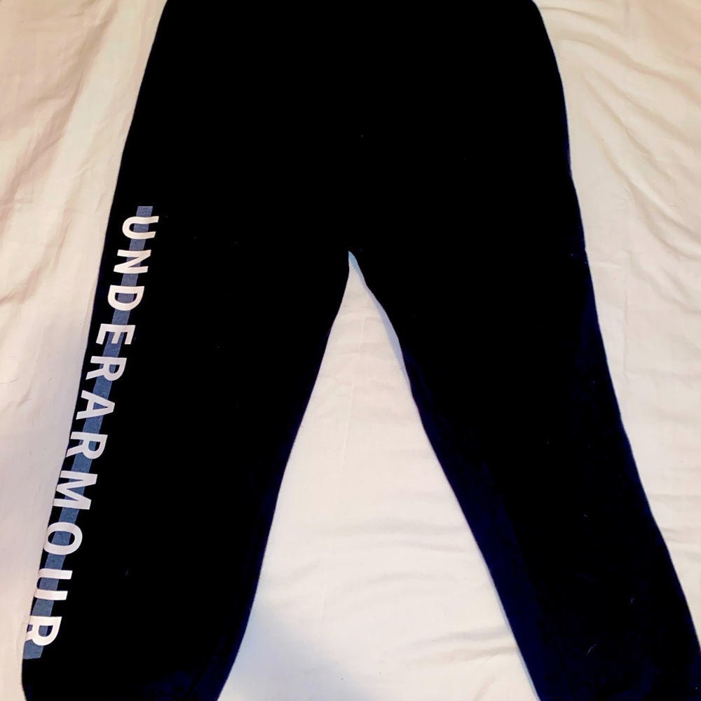 Under Armor capri sweats